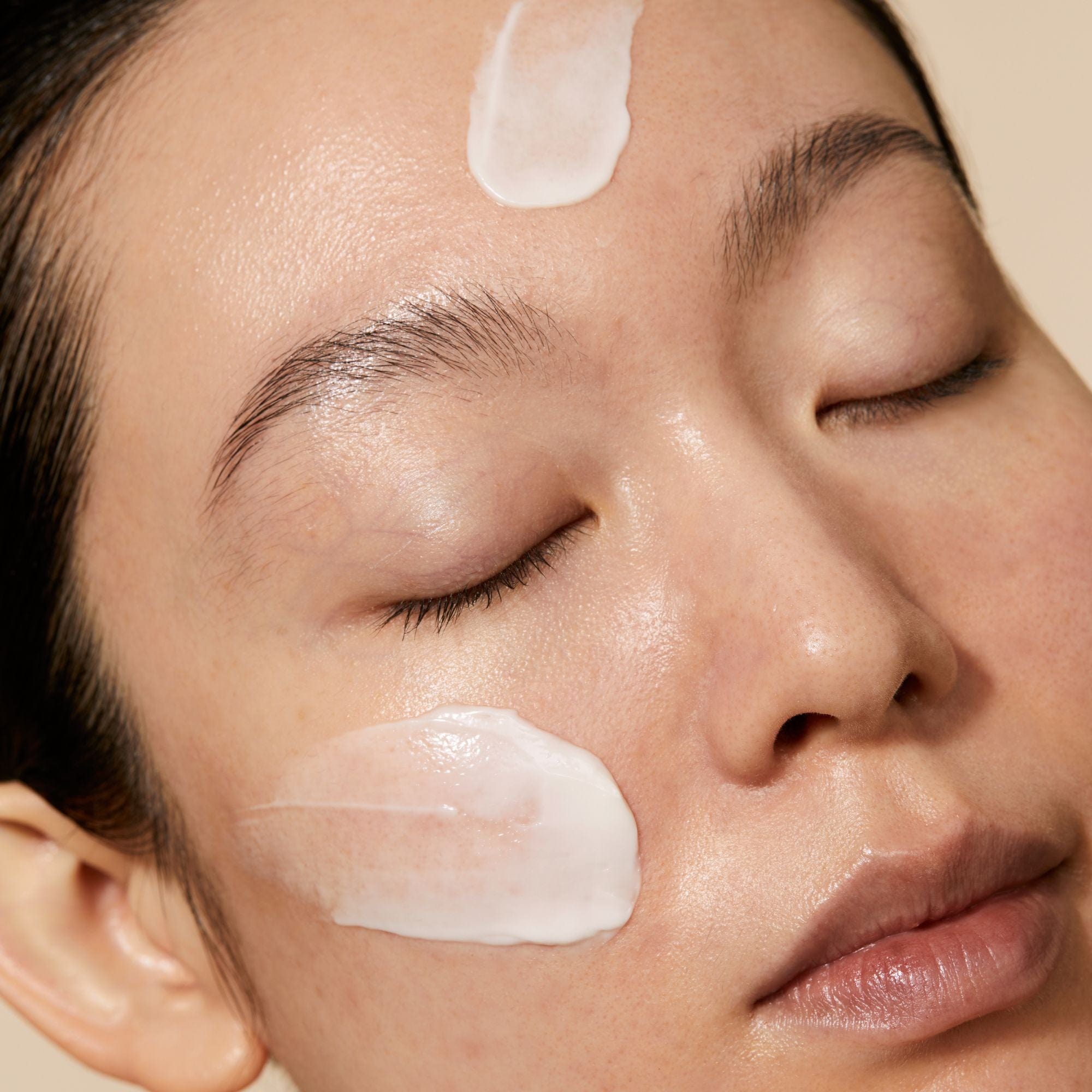 Cushioning Day Cream Omorovicza Crema facial - ABANUC