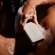 Vitamin B5 Hydrating Bar Dark Rum MALIN+GOETZ Barra limpiadora - ABANUC