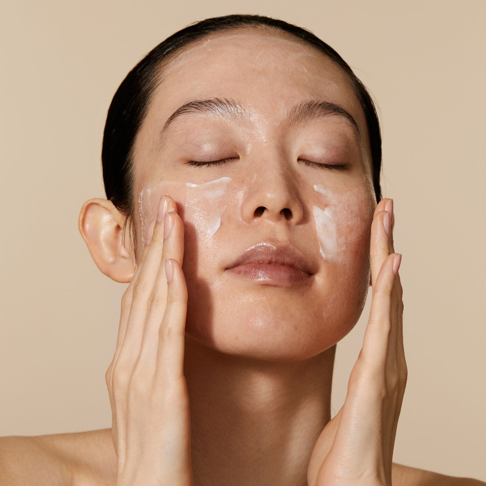 Cushioning Day Cream Omorovicza Crema facial - ABANUC
