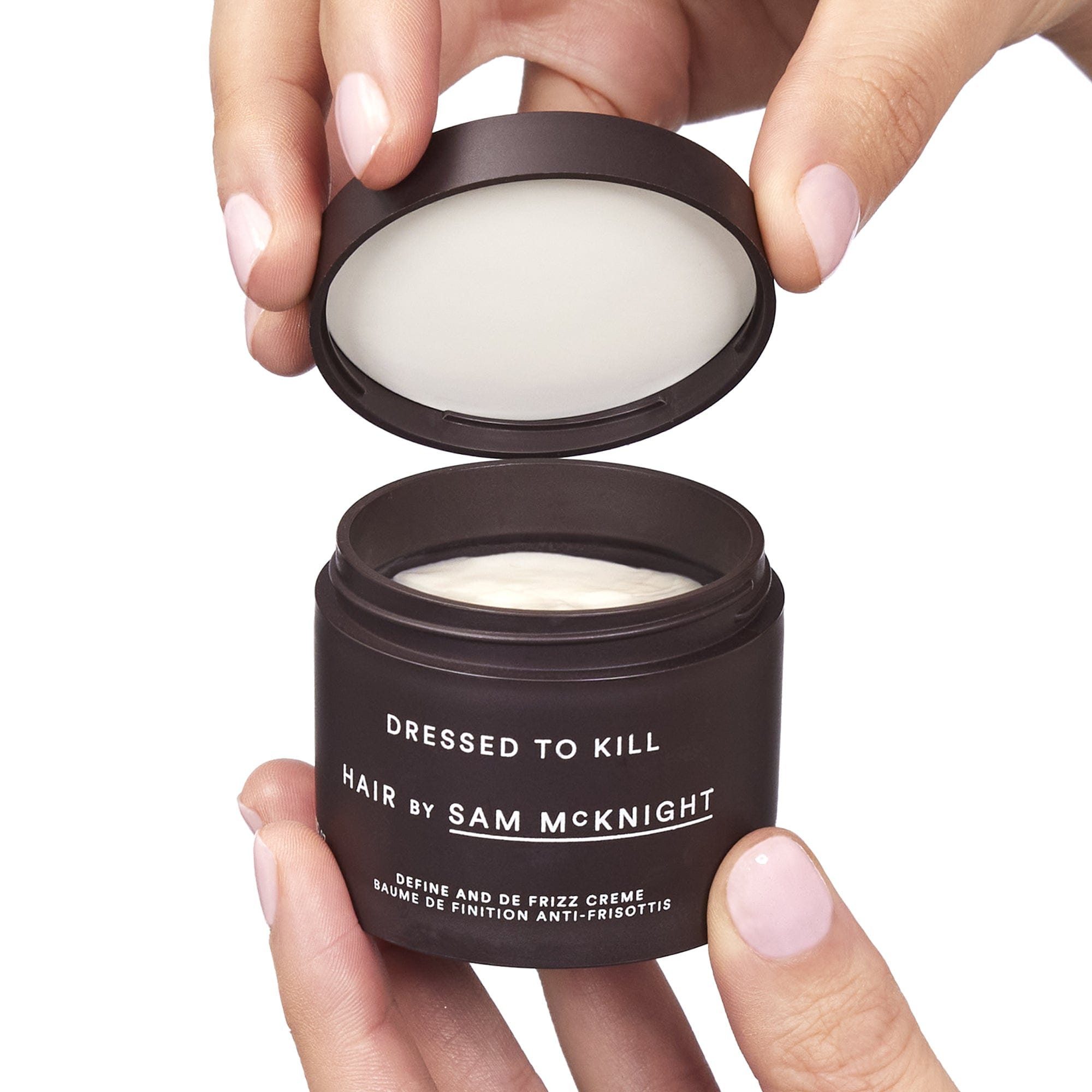 Dressed to Kill Crème Pomade Sam McKnight  Pomada de definición anti-frizz - ABANUC