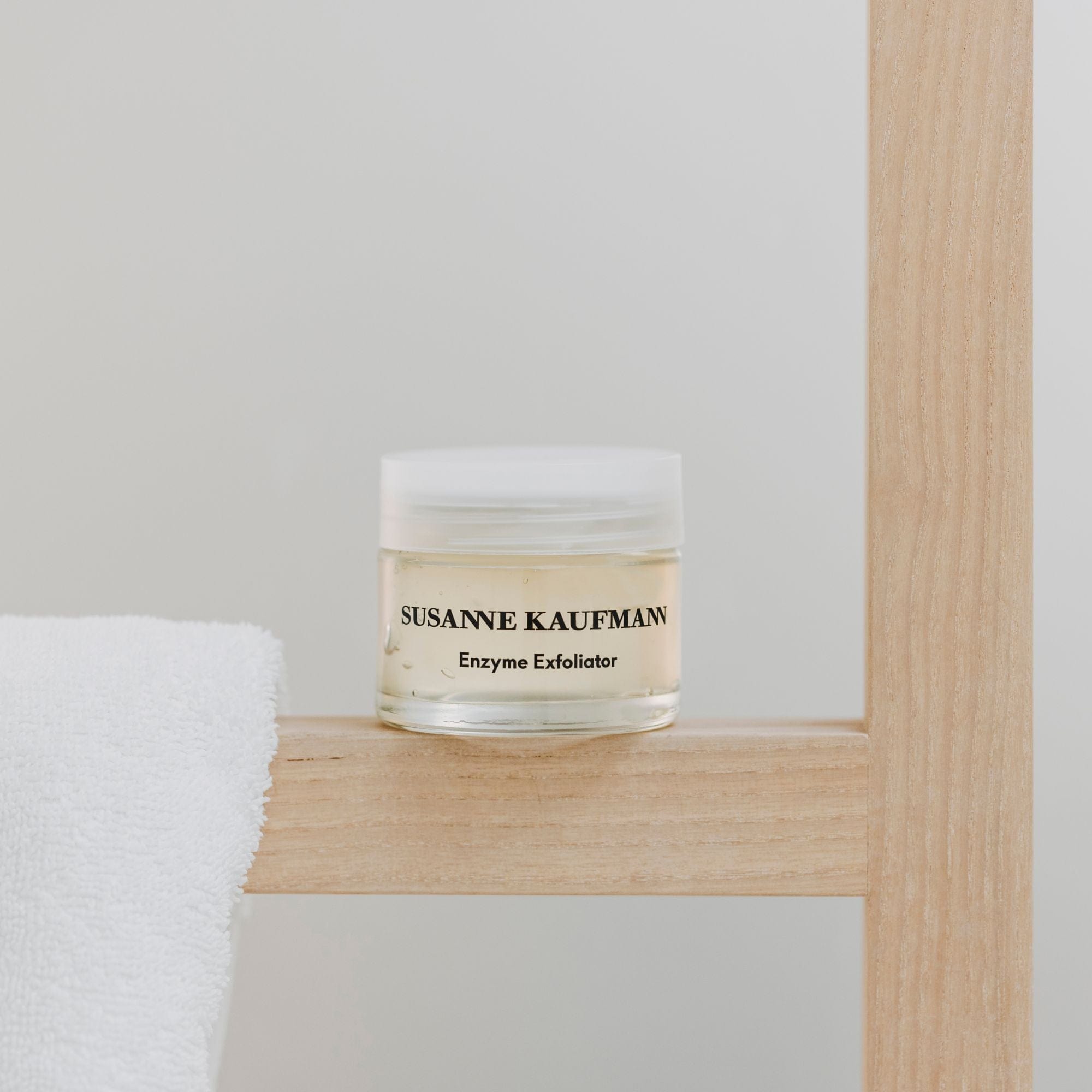 Enzyme Exfoliator Susanne Kaufmann Exfoliante enzimático - ABANUC