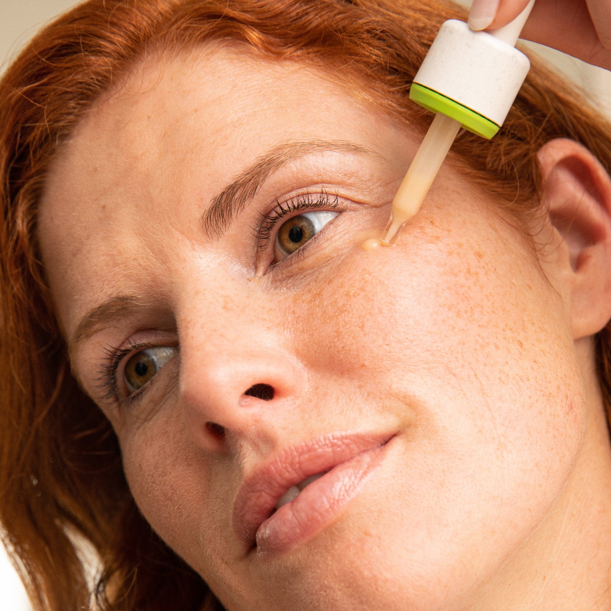 Regard Rescue Ulé Sérum para el contorno de ojos - ABANUC