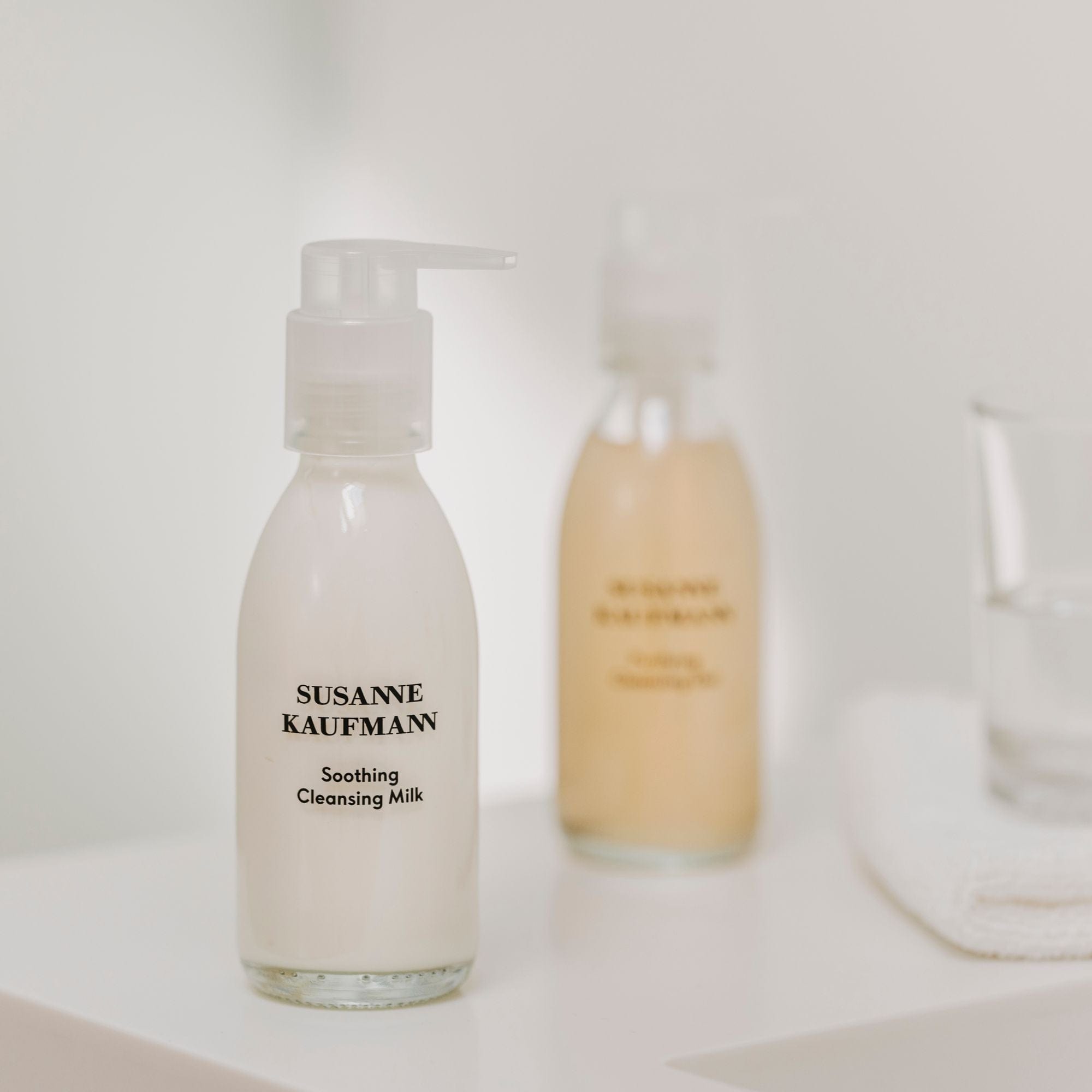 Soothing Cleansing Milk Susanne Kaufmann Leche limpiadora calmante - ABANUC