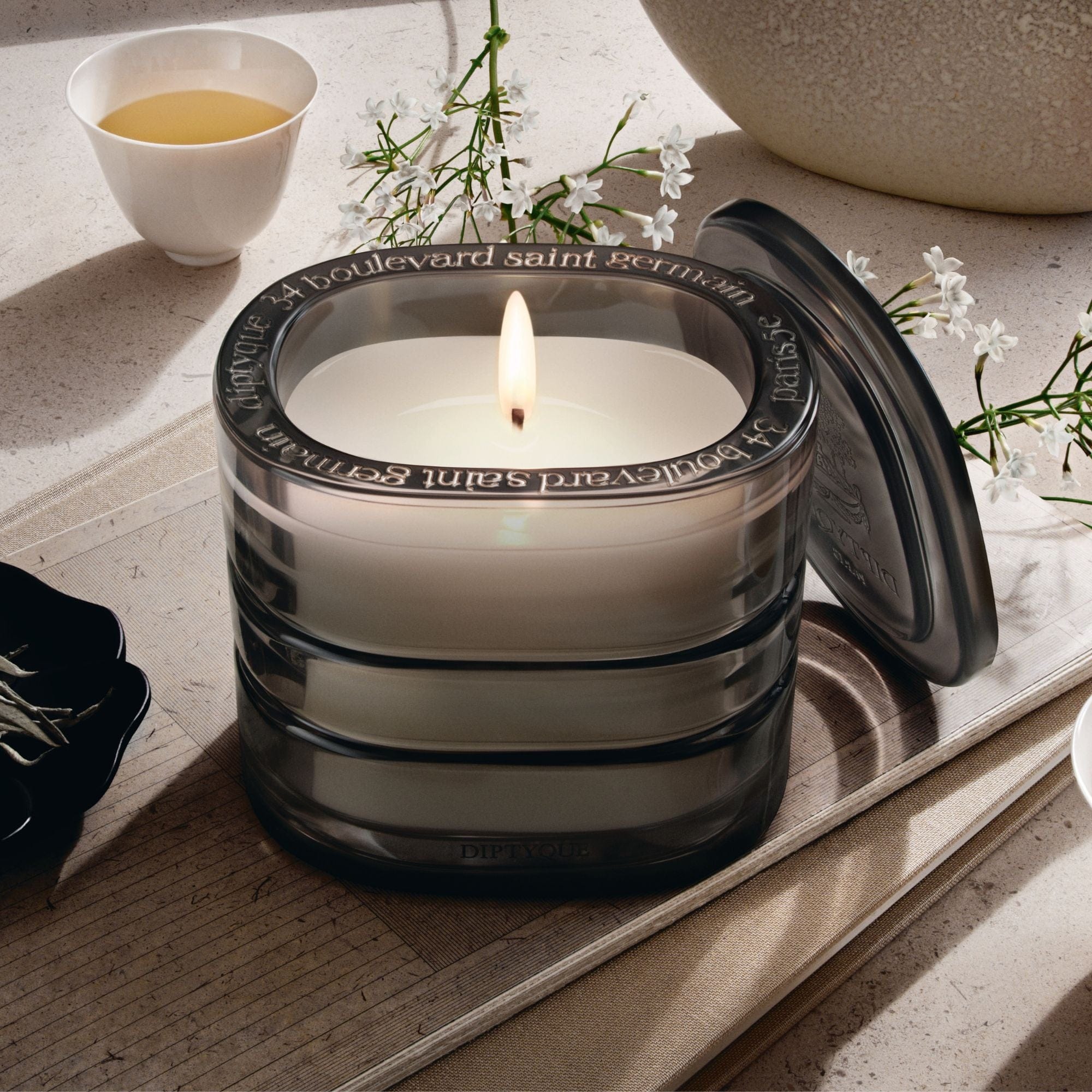 La Vallée du Temps Diptyque Vela perfumada recargable - ABANUC
