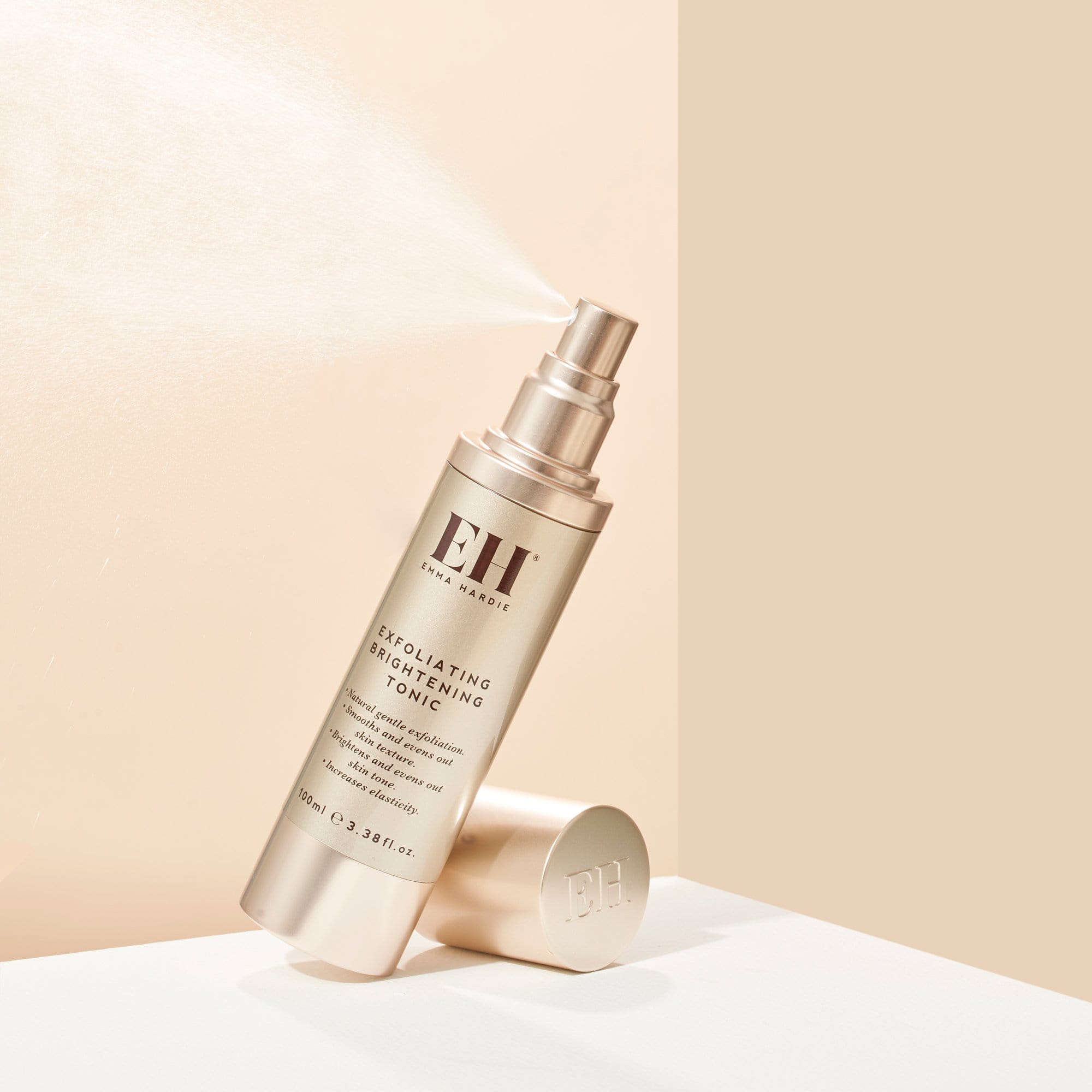 Exfoliating Brightening Tonic Emma Hardie Tónico Exfoliante - ABANUC