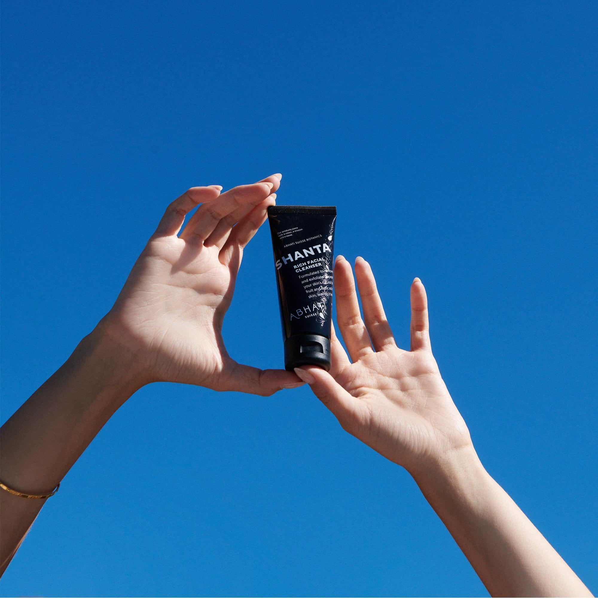 Shanta ABHATI Limpiadora facial en gel - ABANUC