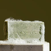 Mandelic Exfoliating Bar Eucalyptus MALIN+GOETZ Barra exfoliante
