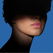 Multiactive Advanced Lip, Sérum Labial con Color | U/1ST - ABANUC