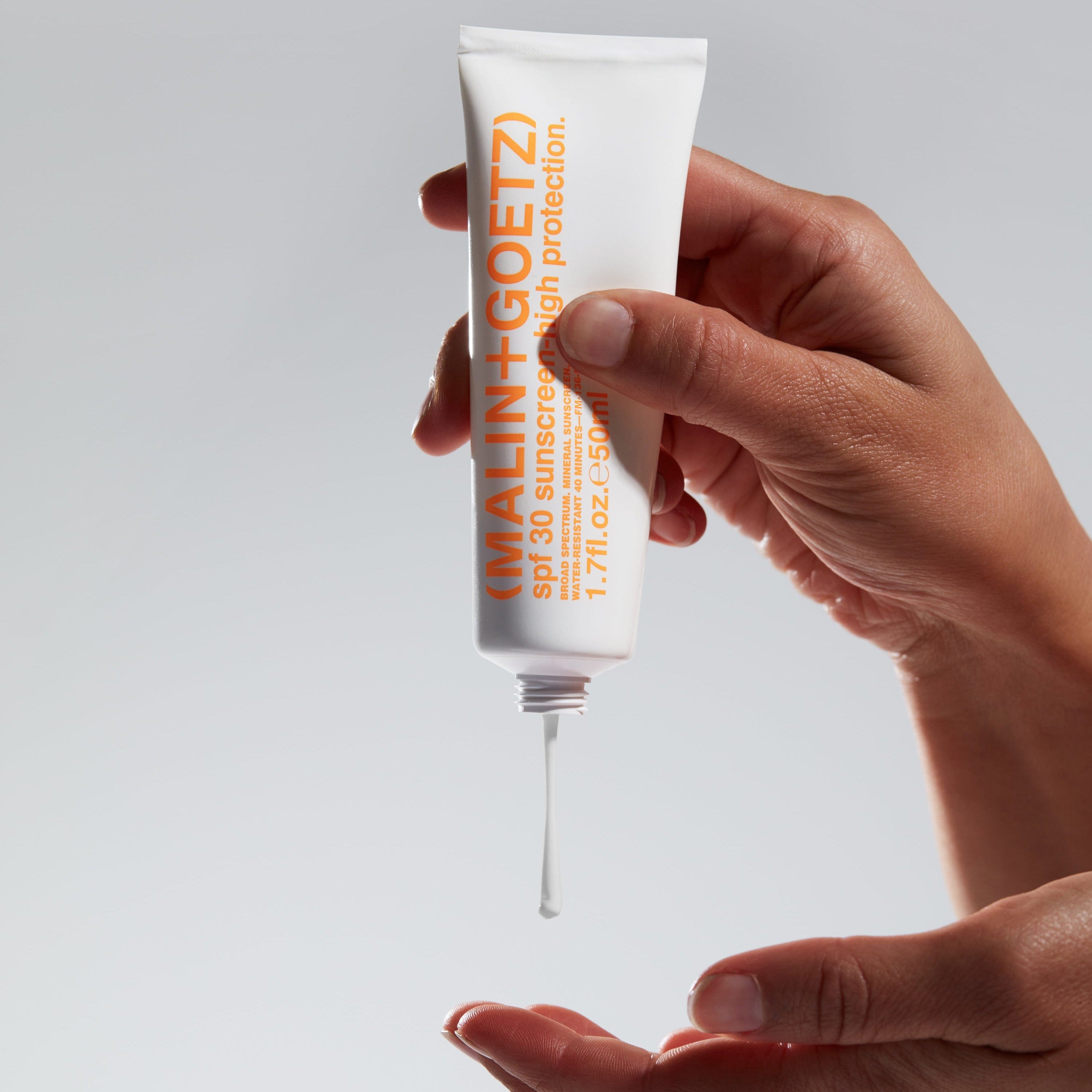 SPF 30 Sunscreen-high MALIN+GOETZ Protección solar mineral - ABANUC