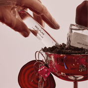 Red Flag Eau de Parfum Fascent | Fragancia Amaderada Especiada | ABANUC