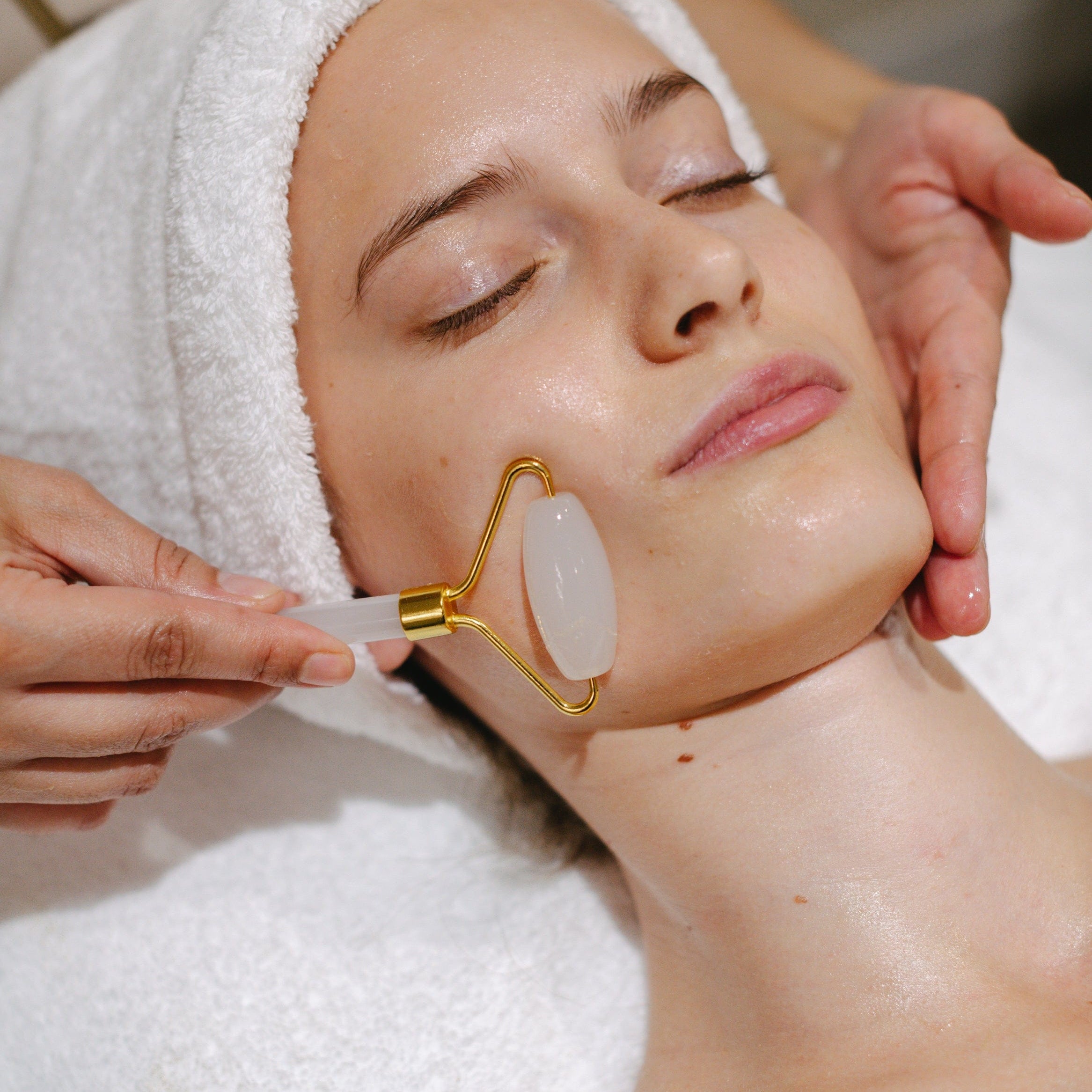 The Purity Protocol | Tratamiento Facial Hidratante y Luminoso 50’ |  The Suite by Abanuc - ABANUC