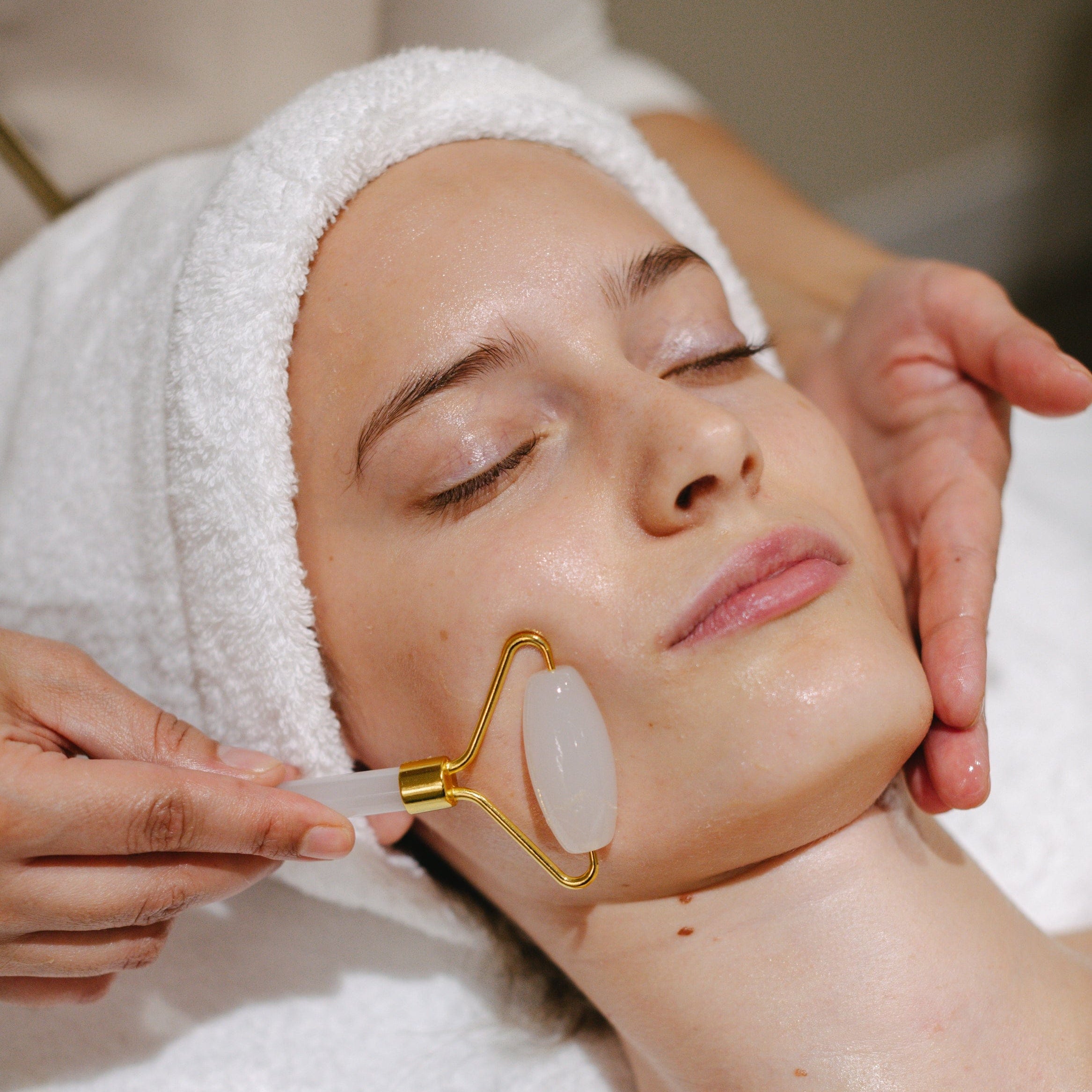 The Purity Protocol | Tratamiento Facial Hidratante y Luminoso 50’ |  The Suite by Abanuc - ABANUC