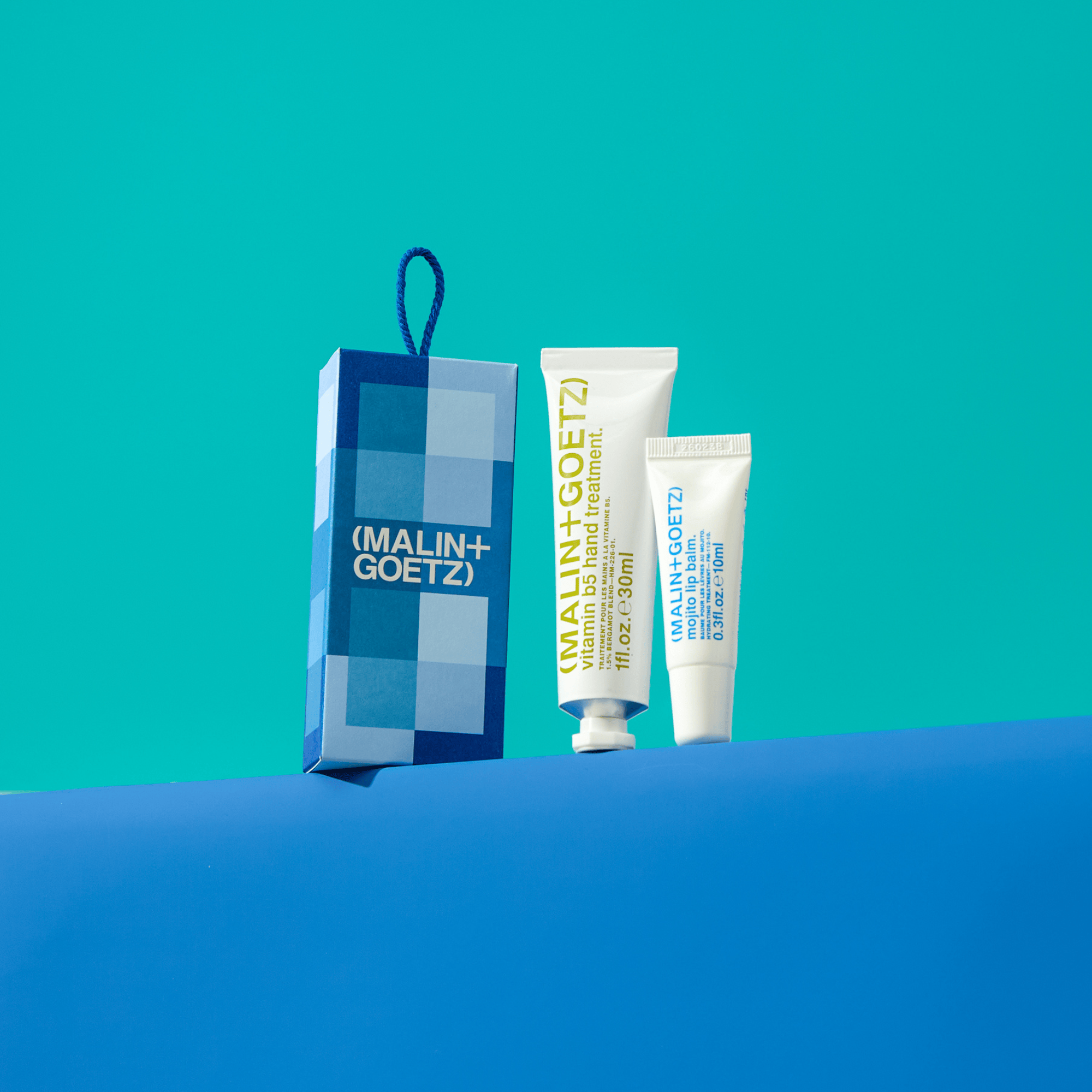 MALIN+GOETZ In Good Hands Set edición limitada con Vitamin B5 Hand Treatment de 30 ml y Mojito Lip Balm de 9 g